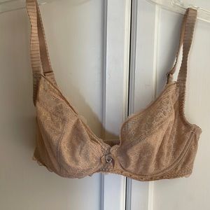 Chantelle bra. 34dd